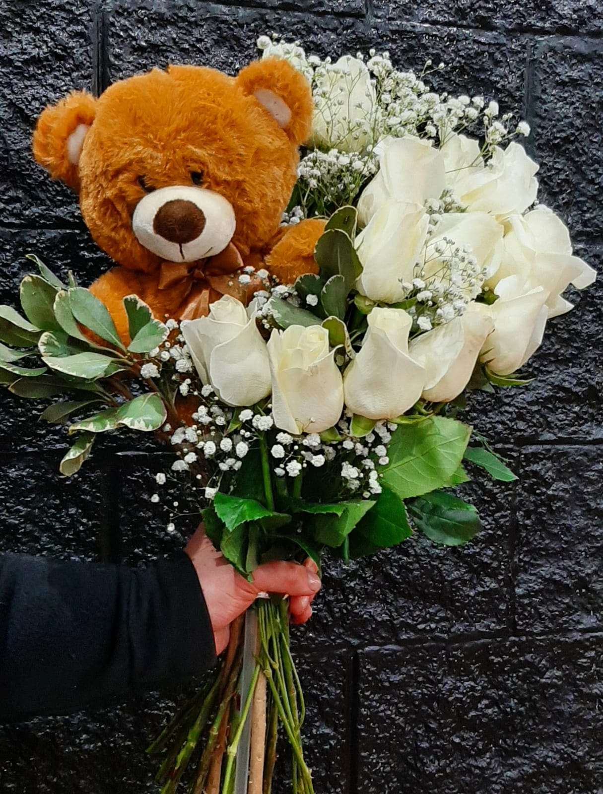 Foto de Combo Rosas con peluche mediano 